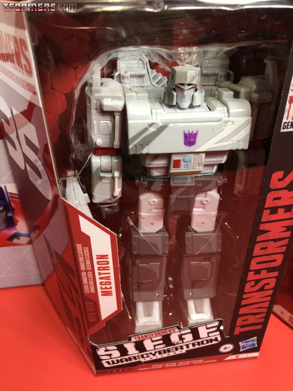 Transformers More Than Meets The Eye 35th Anniversary Retail Exclusives Images And Details  (15 of 21)